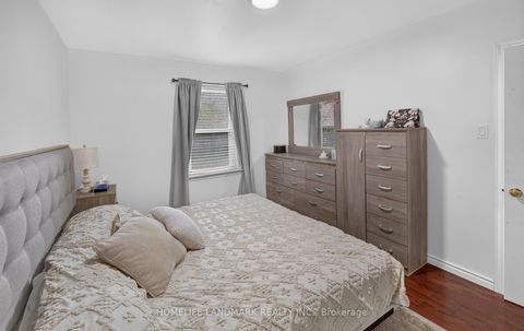 Photo 11 at 7 Baudina Crescent, Cliffside, Toronto
