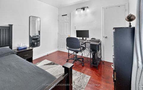Photo 15 at 7 Baudina Crescent, Cliffside, Toronto