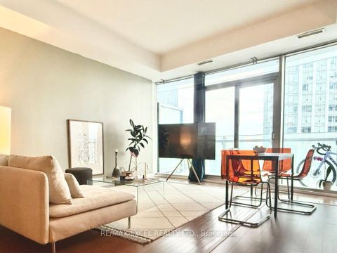 Photo 6 at 3704 - 14 York Street, Waterfront Communities C1, Toronto