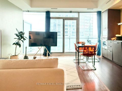 Photo 8 at 3704 - 14 York Street, Waterfront Communities C1, Toronto