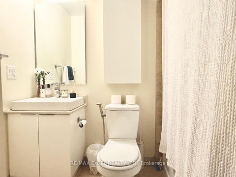 Photo 10 at 3704 - 14 York Street, Waterfront Communities C1, Toronto