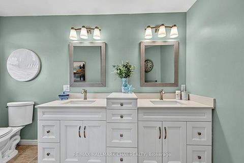 Photo 13 at 76 Shalom Way, Painswick South, Barrie