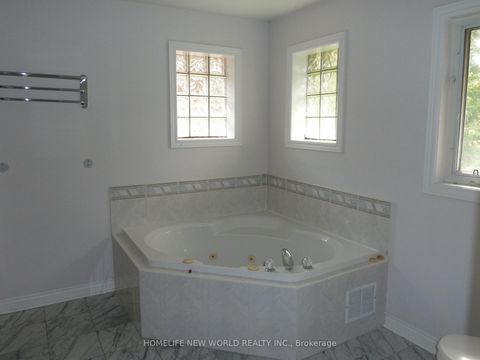 Photo 10 at 3022 Bayview Avenue, Willowdale East, Toronto