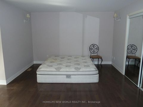 Photo 11 at 3022 Bayview Avenue, Willowdale East, Toronto