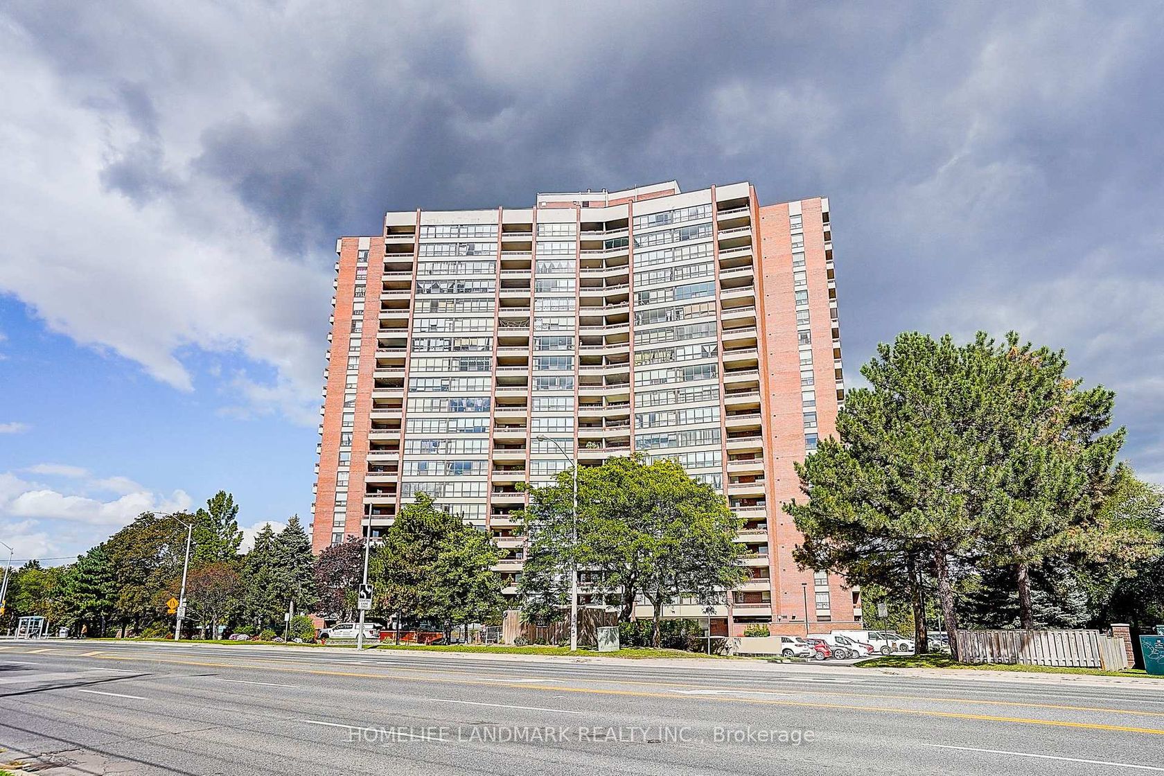611 - 2365 Kennedy Road, Malvern West, Toronto 