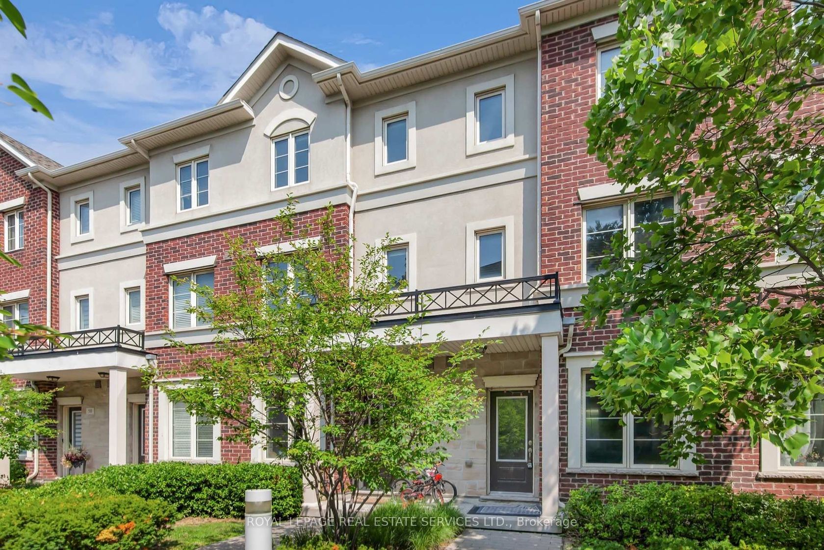 47 - 636 Evans Avenue, Alderwood, Toronto photo number 2