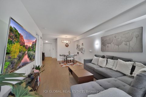 Photo 3 at 1133 - 250 Wellington Street W, Waterfront Communities C1, Toronto