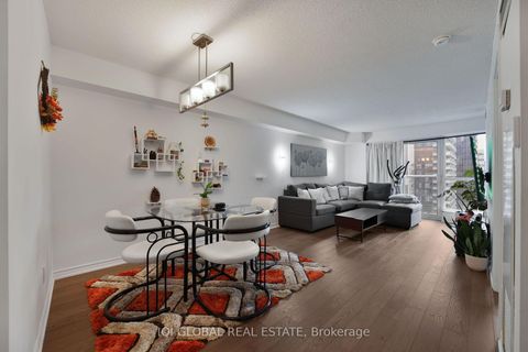 Photo 4 at 1133 - 250 Wellington Street W, Waterfront Communities C1, Toronto