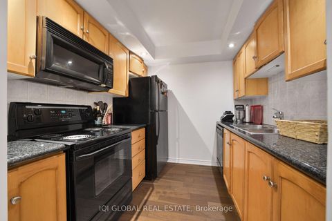 Photo 7 at 1133 - 250 Wellington Street W, Waterfront Communities C1, Toronto