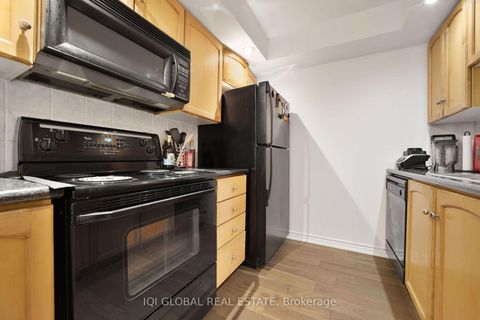 Photo 9 at 1133 - 250 Wellington Street W, Waterfront Communities C1, Toronto