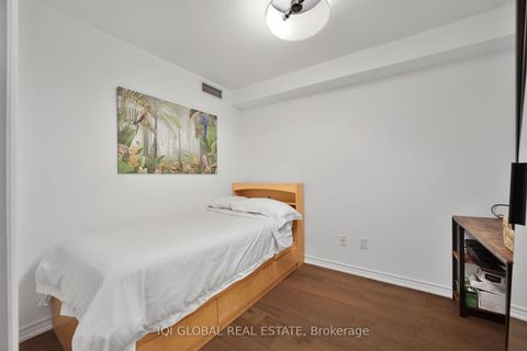 Photo 12 at 1133 - 250 Wellington Street W, Waterfront Communities C1, Toronto