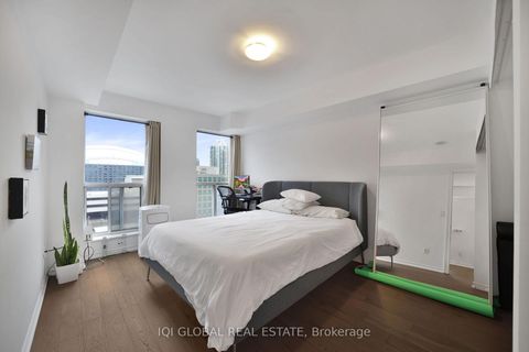 Photo 13 at 1133 - 250 Wellington Street W, Waterfront Communities C1, Toronto
