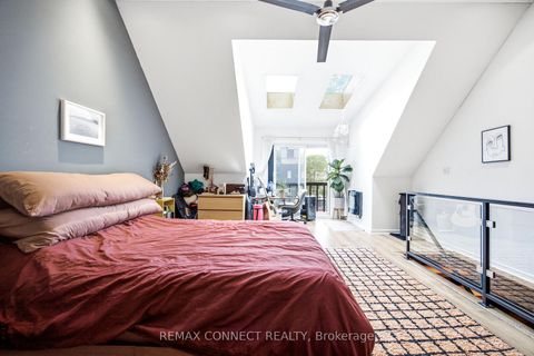 Photo 13 at 37 Noble Street, Roncesvalles, Toronto