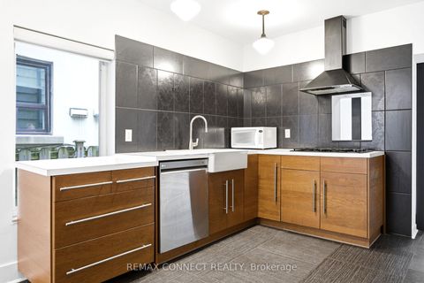 Photo 16 at 37 Noble Street, Roncesvalles, Toronto