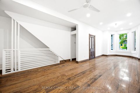 Photo 22 at 37 Noble Street, Roncesvalles, Toronto