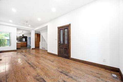 Photo 25 at 37 Noble Street, Roncesvalles, Toronto