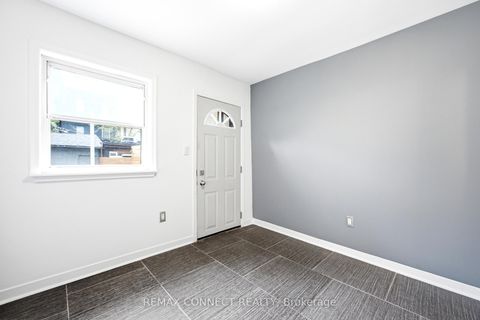 Photo 30 at 37 Noble Street, Roncesvalles, Toronto