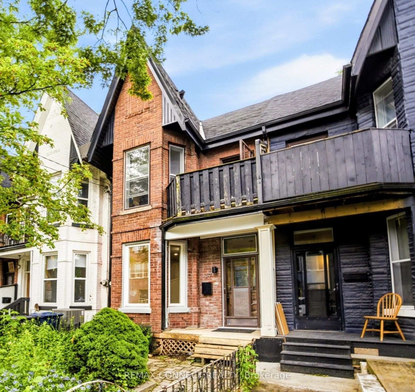 37 Noble Street, Roncesvalles, Toronto photo number 2