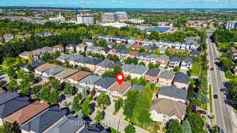 Photo 2 at 61 Aladdin Crescent, Westbrook, Richmond Hill