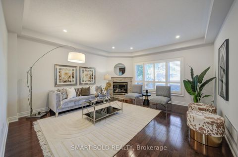 Photo 9 at 61 Aladdin Crescent, Westbrook, Richmond Hill