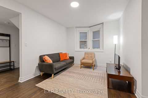 Photo 4 at 60 Parkdale Road, Swansea, Toronto