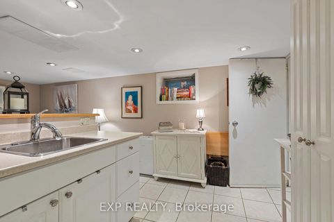 Photo 30 at 60 Parkdale Road, Swansea, Toronto