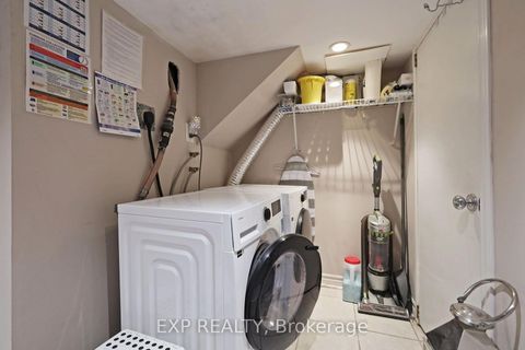 Photo 33 at 60 Parkdale Road, Swansea, Toronto