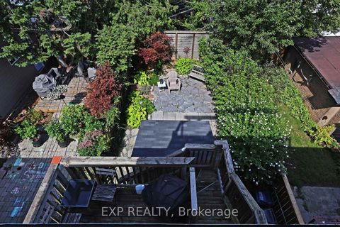 Photo 35 at 60 Parkdale Road, Swansea, Toronto