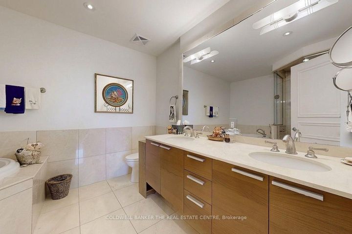Photo 11 at LPH05 - 660 Sheppard Avenue E, Bayview Village, Toronto