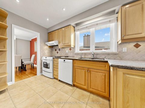 Photo 10 at 36 Tewsley Place, Richview, Toronto
