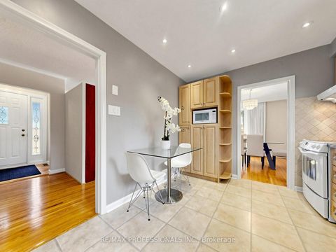 Photo 12 at 36 Tewsley Place, Richview, Toronto