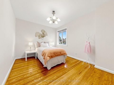 Photo 14 at 36 Tewsley Place, Richview, Toronto