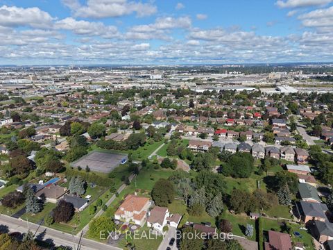 Photo 22 at 1813 - 320 Dixon Road, The Westway, Toronto