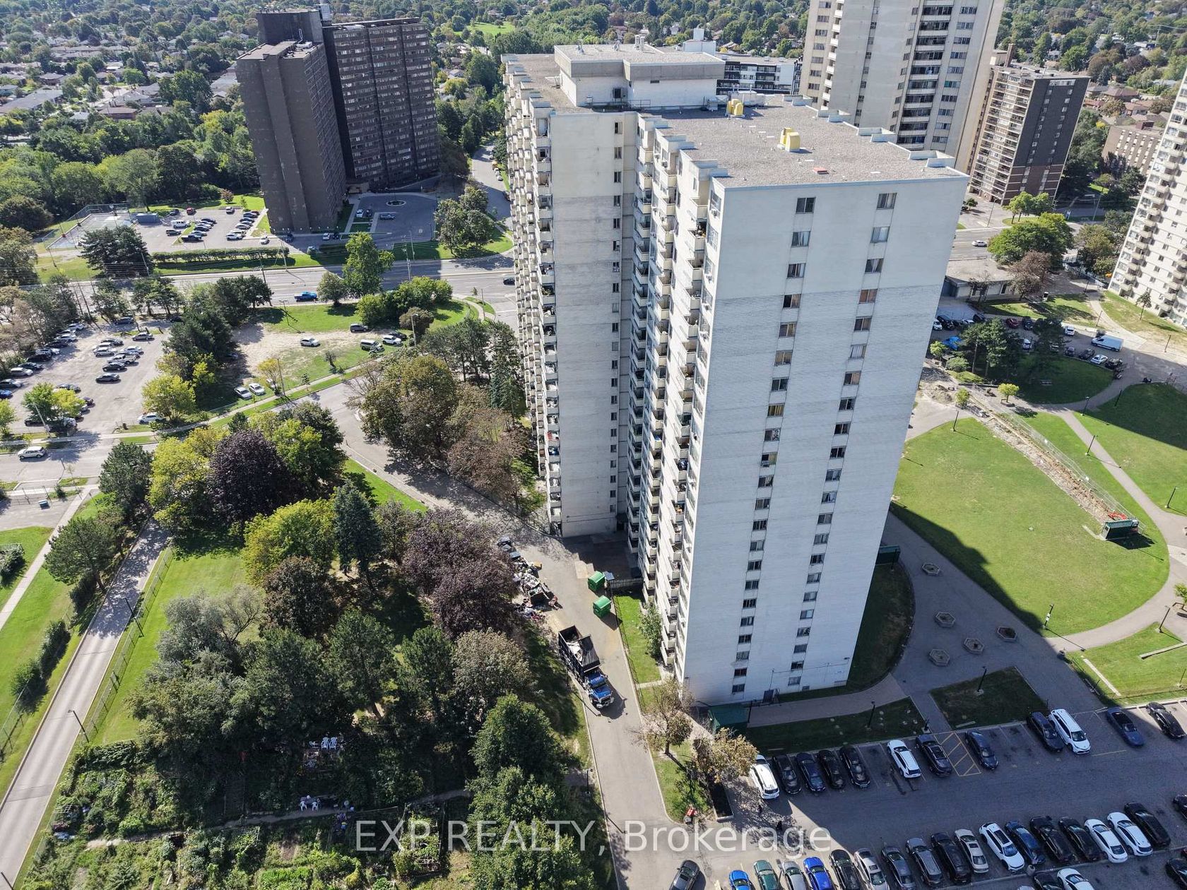 1813 - 320 Dixon Road, The Westway, Toronto 