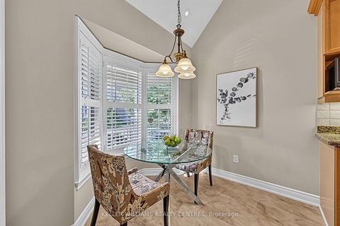 Photo 7 at 10 - 353 Terry Carter Crescent, College Manor, Newmarket