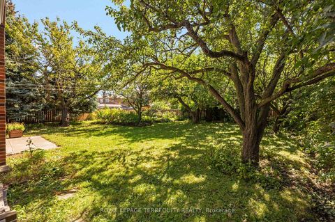 Photo 34 at 11 Picton Crescent, CFB, Toronto