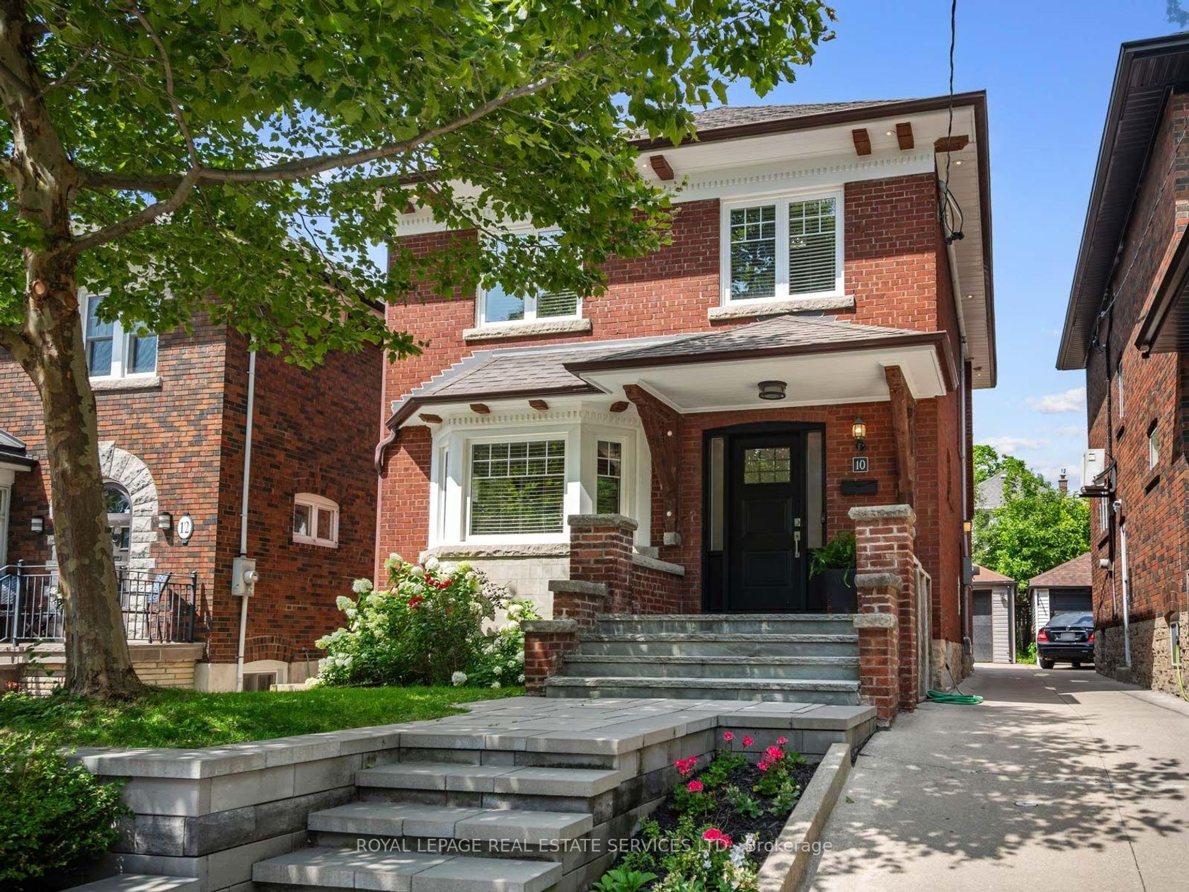 10 Elora Road, High Park North, Toronto photo 9