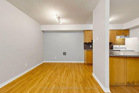 Photo 10 at 929 - 50 Western Battery Road, Niagara, Toronto
