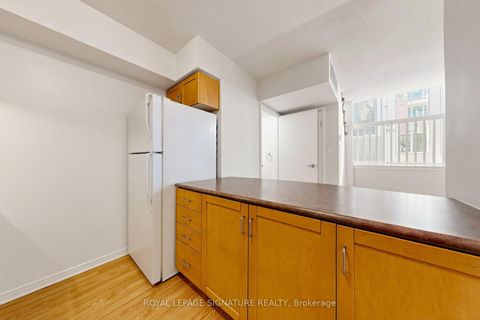 Photo 15 at 929 - 50 Western Battery Road, Niagara, Toronto