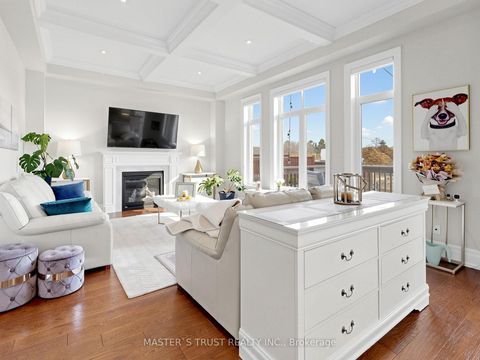 Photo 6 at 61 Grange Drive, Jefferson, Richmond Hill