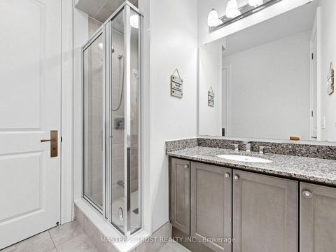 Photo 31 at 61 Grange Drive, Jefferson, Richmond Hill