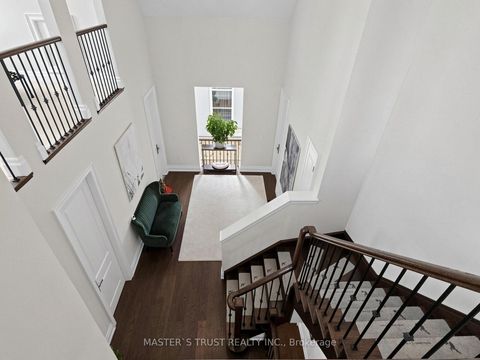 Photo 38 at 61 Grange Drive, Jefferson, Richmond Hill