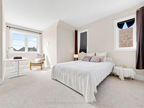 Photo 42 at 61 Grange Drive, Jefferson, Richmond Hill