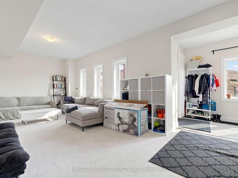 Photo 44 at 61 Grange Drive, Jefferson, Richmond Hill