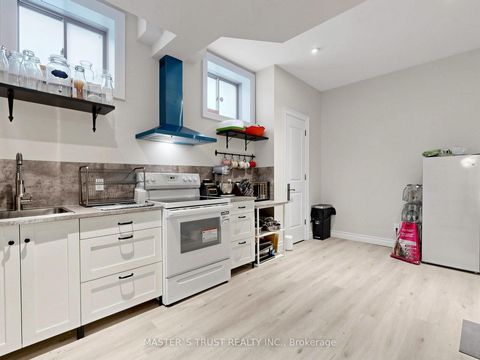 Photo 47 at 61 Grange Drive, Jefferson, Richmond Hill