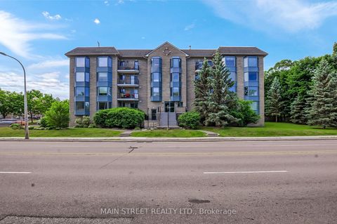 Photo 2 at 306 - 85 Wellington Street W, Aurora Village, Aurora
