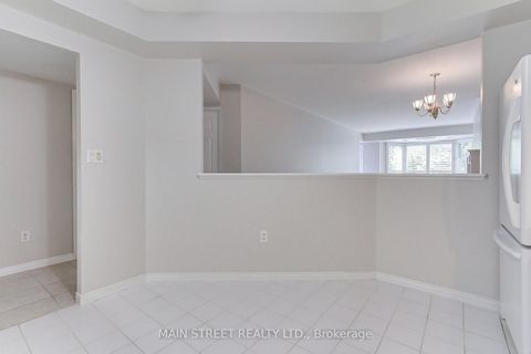 Photo 12 at 306 - 85 Wellington Street W, Aurora Village, Aurora