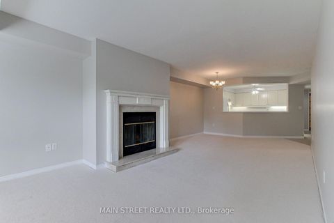 Photo 17 at 306 - 85 Wellington Street W, Aurora Village, Aurora