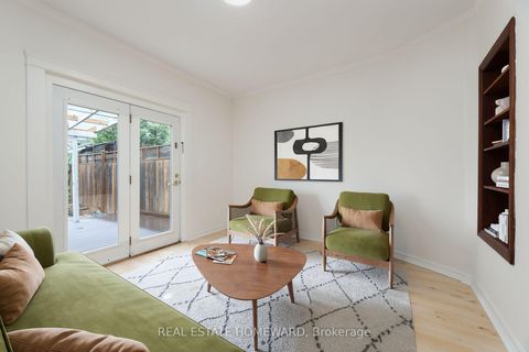 Photo 11 at 178 Delaware Avenue, Little Italy, Toronto