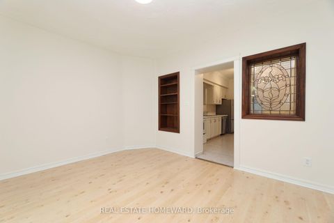 Photo 12 at 178 Delaware Avenue, Little Italy, Toronto
